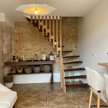 Le Sarment Bed & Breakfast *